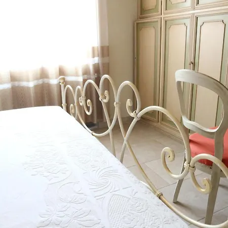 Bed and breakfast Casa Elena E Sul Di Garda 3*