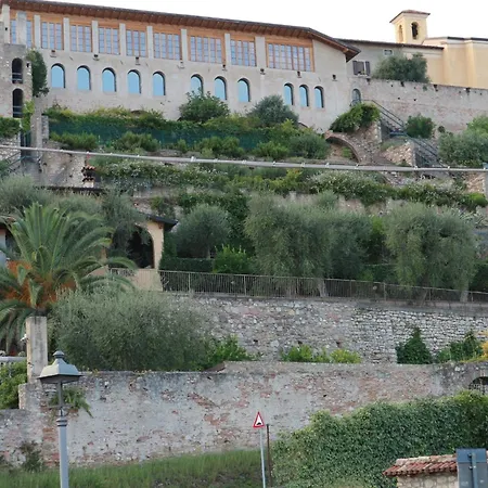Casa Elena E Sul Di Garda Bed and breakfast