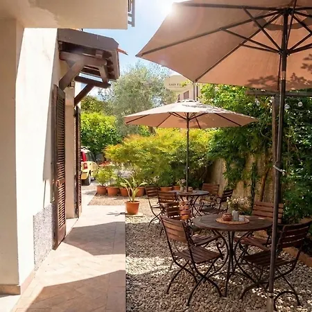 Casa Elena E Sul Di Garda 3*